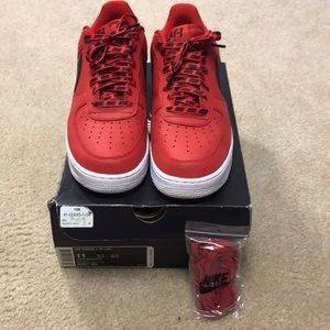 AIR FORCE 1 ‘07 LV8